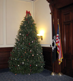 nh statehouse christmas tree